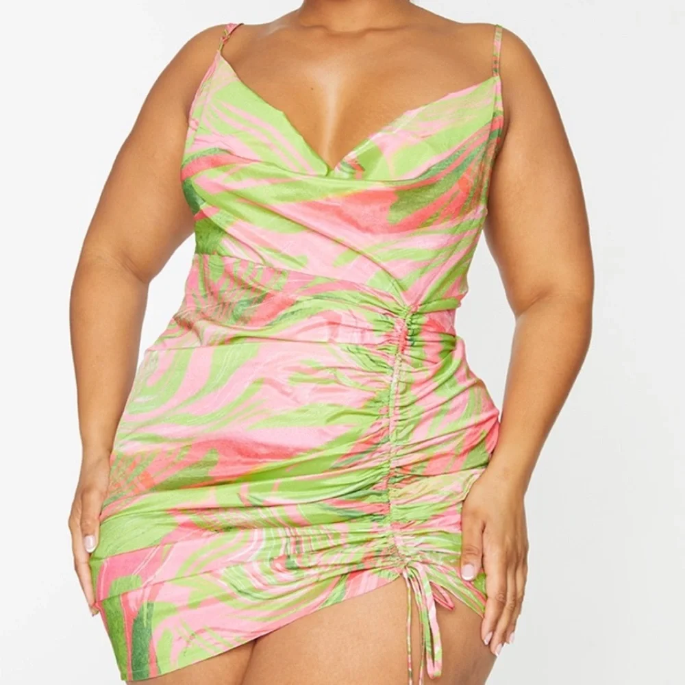 PLT DRESS - Picture 3 of 7